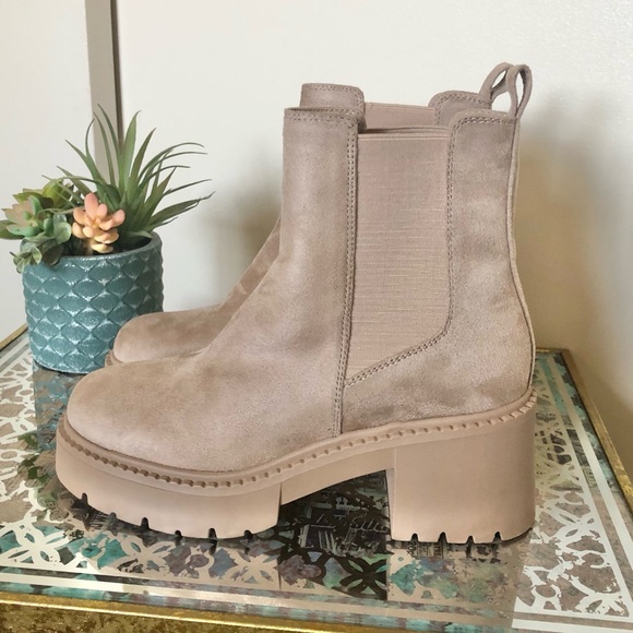 Madden Girl Faux Suede Tan Pull On Platform Boots NWOT - Picture 3 of 7